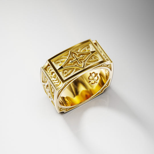 Noble Quadro Ring in 18k Yellow Gold