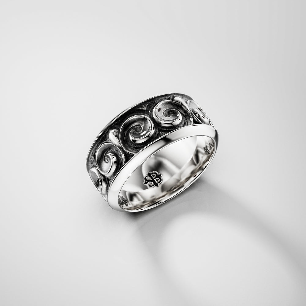 Noble Lily Ring in Sterling Silver
