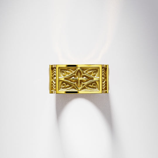 Noble Quadro Ring in 18k Yellow Gold