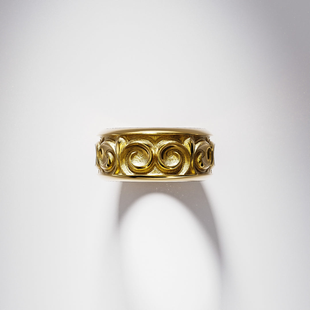 Noble Lily Ring in 18k Gold