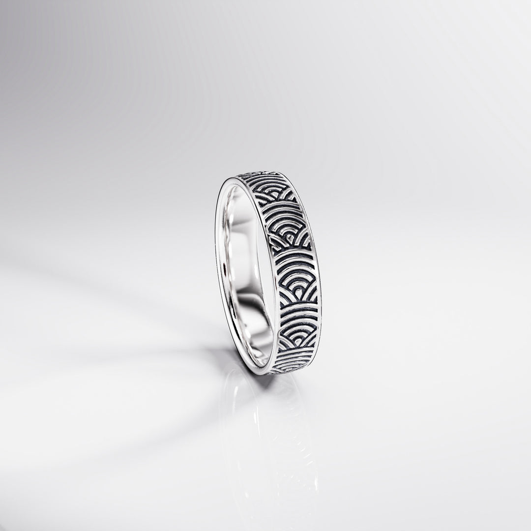 Kanagawa Lite Band Ring in Sterling Silver