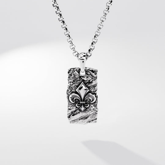 Noble Lily Tag in Sterling Silver