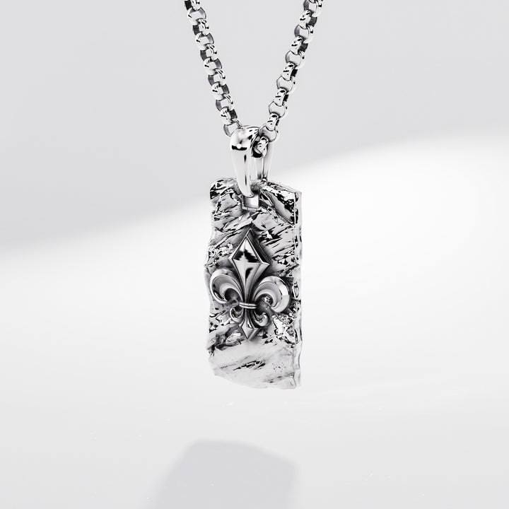 Noble Lily Tag in Sterling Silver